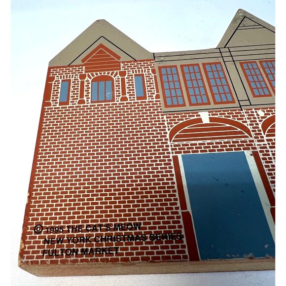 New York Christmas Series Fulton Market Wooden Block - Picture 6 of 7